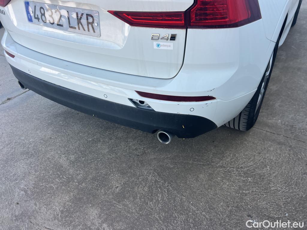  Volvo  XC60 VOLVO  / 2017 / 5P / todoterreno 2.0 B4 D AWD Momentum Pro Auto #31