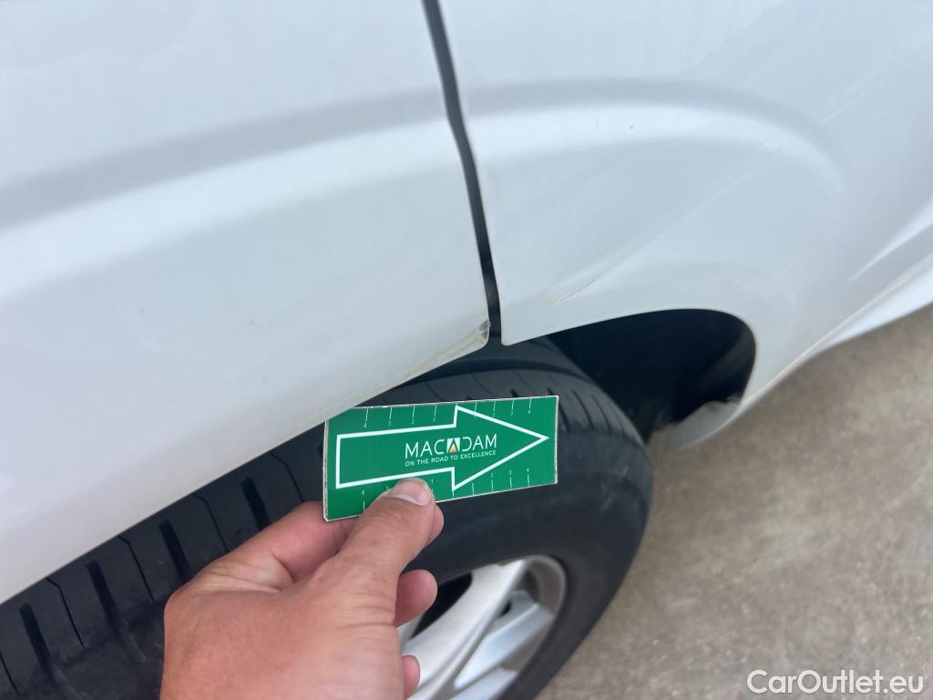  Volvo  XC60 VOLVO  / 2017 / 5P / todoterreno 2.0 B4 D AWD Momentum Pro Auto #13