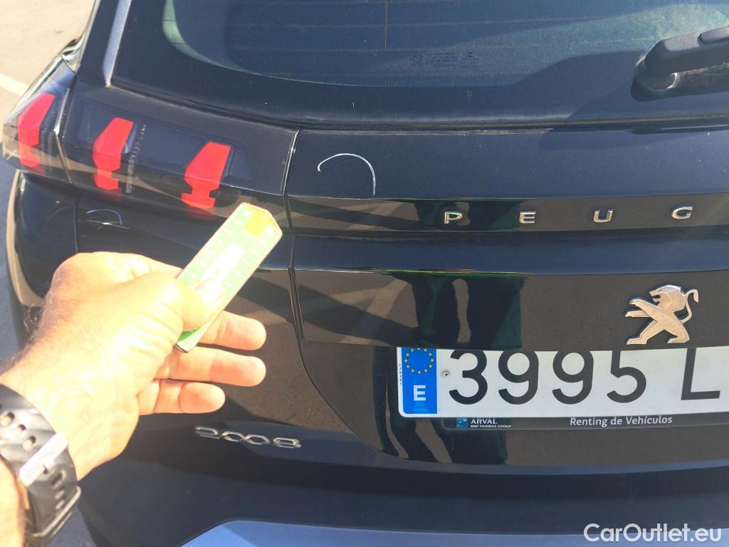  Peugeot  2008 PEUGEOT  / 2019 / 5P / todoterreno Active BlueHDI 81kW (110CV) #72