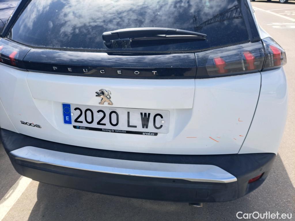  Peugeot  2008 PEUGEOT  / 2019 / 5P / todoterreno Allure BlueHDI 81kW (110CV) #11