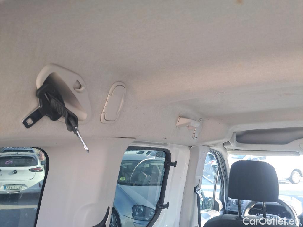  Toyota  Proace TOYOTA  City / 2020 / 4P / combi 1.5D 75kW (100CV) GX L1 (CX) #86