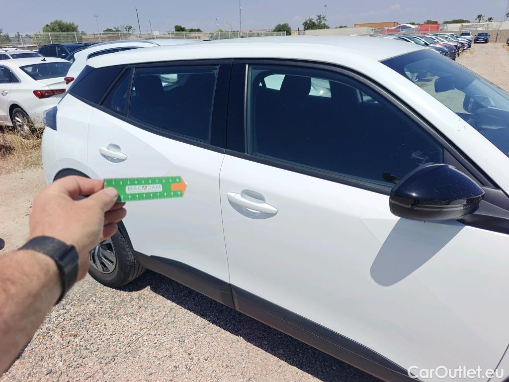  Peugeot  2008 PEUGEOT  / 2019 / 5P / todoterreno Active Puretech 100 S&S BVM6 #3