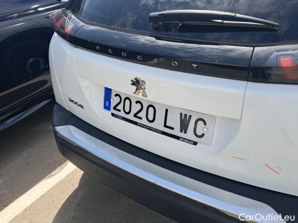  Peugeot  2008 PEUGEOT  / 2019 / 5P / todoterreno Allure BlueHDI 81kW (110CV) #39