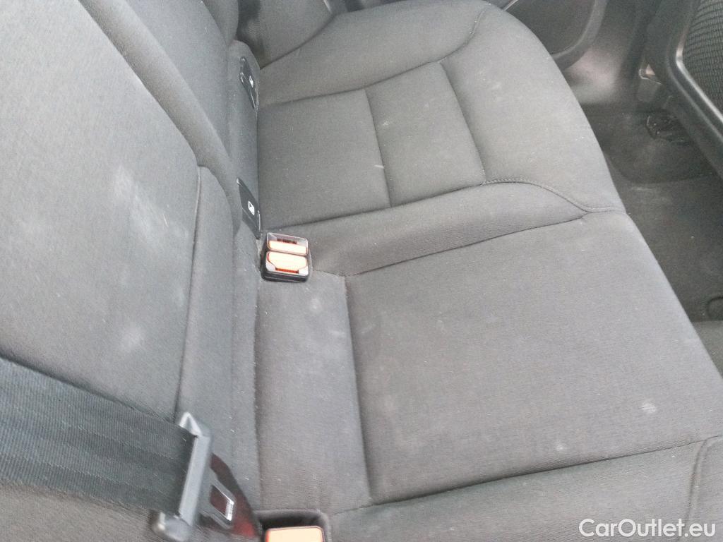  Volvo  XC60 VOLVO  / 2017 / 5P / todoterreno 2.0 B4 D Momentum Auto #14
