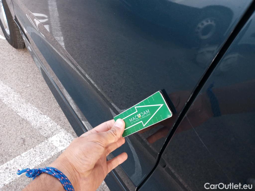  Volvo  XC60 VOLVO  / 2017 / 5P / todoterreno 2.0 B4 D Momentum Auto #5