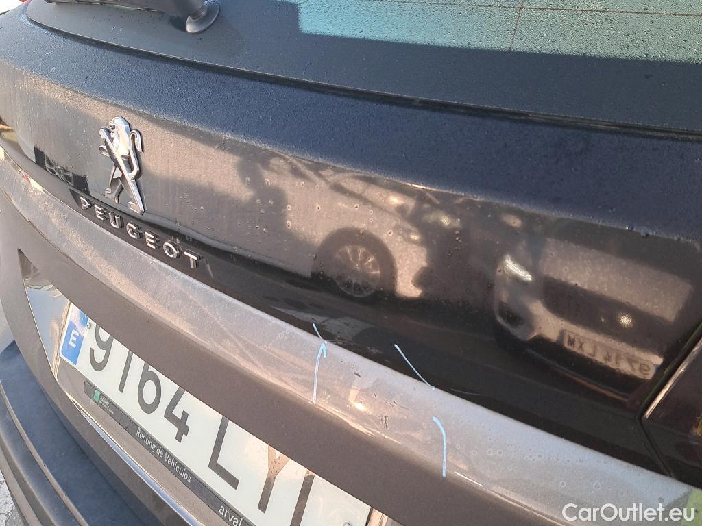 Peugeot  3008 PEUGEOT  / 2020 / 5P / todoterreno 1.5 BlueHDi 96kW (130CV) S&S Active Pack #39