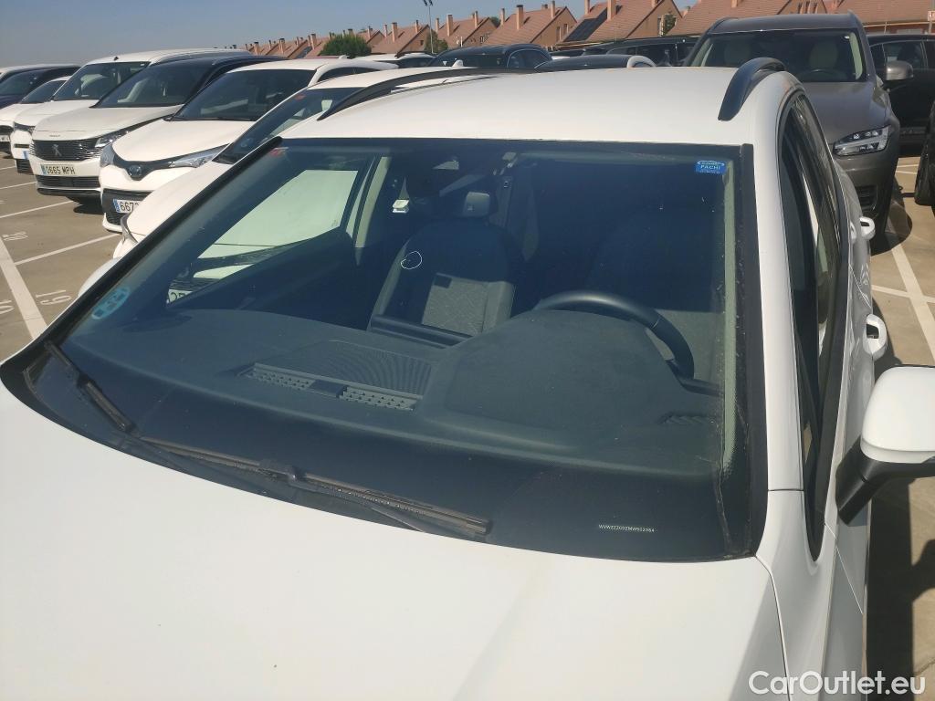  Volkswagen  Golf  VOLKSWAGEN 2.0 TDI 115 CV Variant #1