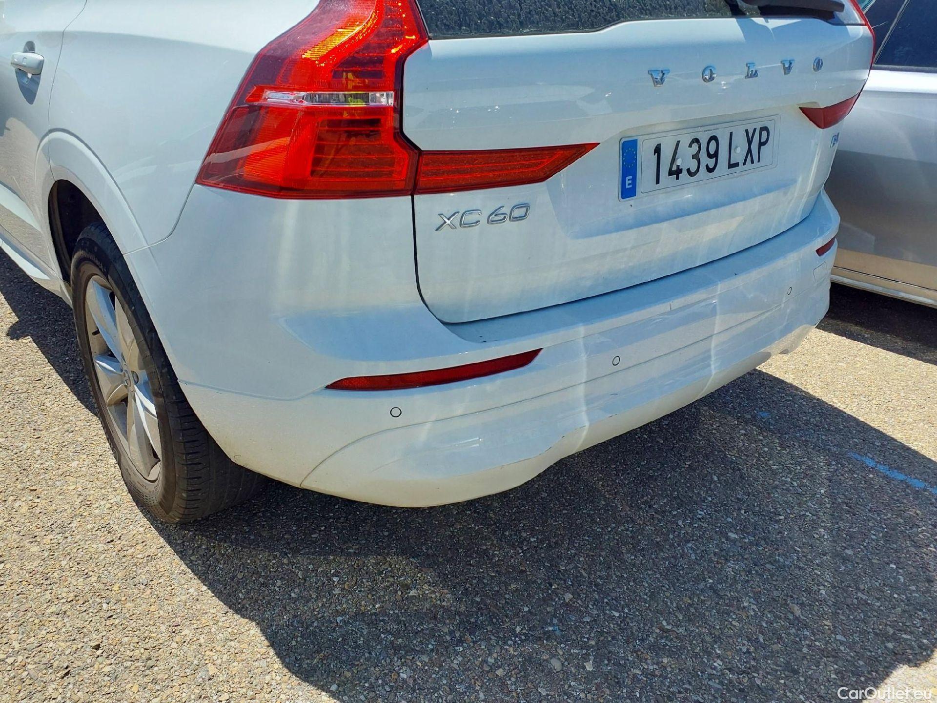  Volvo  XC60 VOLVO  / 5P / 2.0 B4 D Momentum Pro Auto 200 CV #11