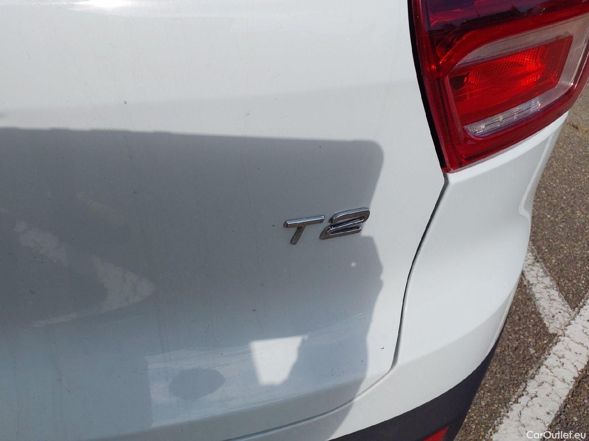  Volvo  XC 40 VOLVO XC40 1.5 T2 Momentum Core 130 CV #16