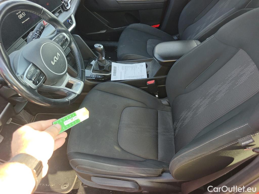  KIA  Sportage KIA  / 2022 / 5P / todoterreno 1.6 T-GDi MHEV 110kW (150CV) Drive 4x2 #17