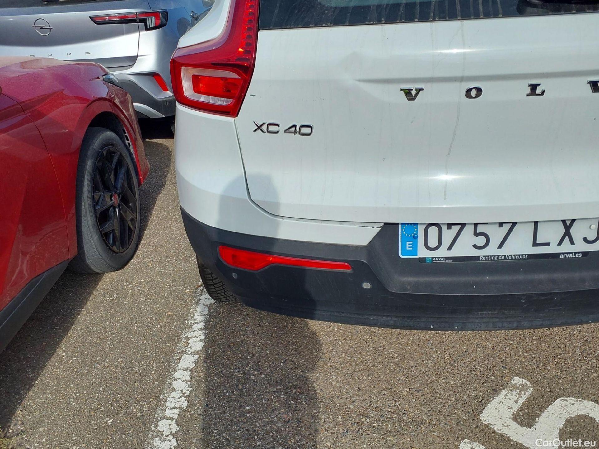 Volvo  XC 40 VOLVO XC40 1.5 T2 Momentum Core 130 CV #8