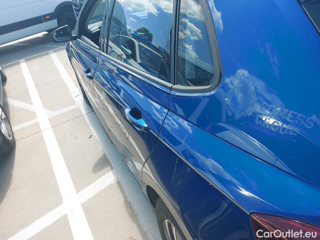  Volkswagen  Polo VOLKSWAGEN  / 2021 / 5P / berlina con portón Life 1.0 TSI 70kW (95CV) #8
