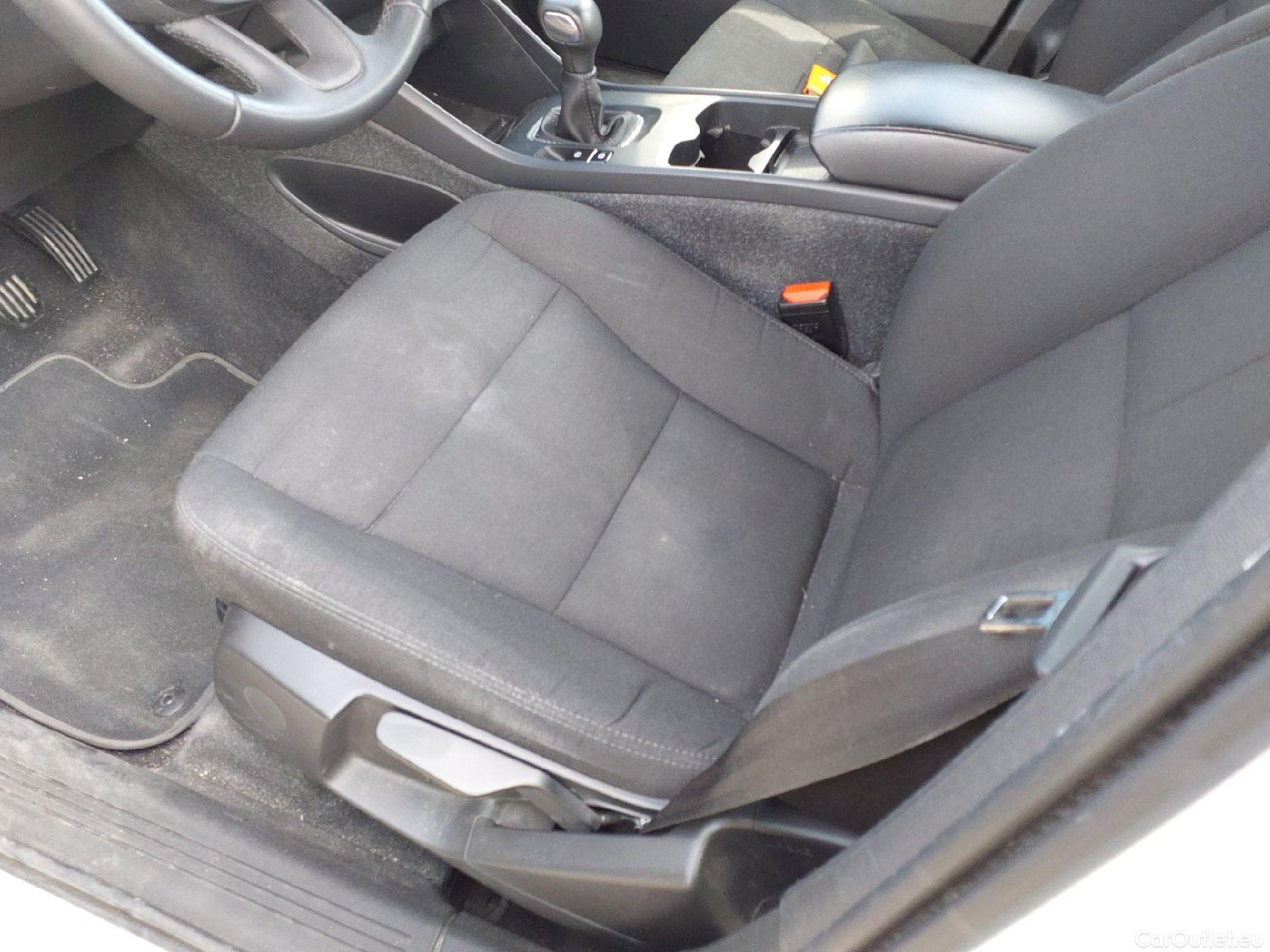 Volvo  XC 40 VOLVO XC40 1.5 T2 Momentum Core 130 CV #1