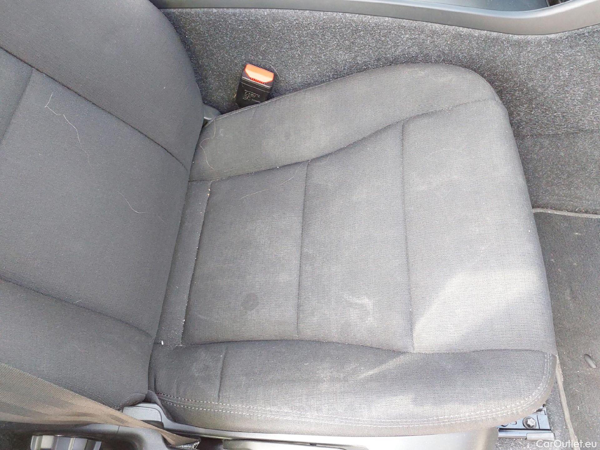  Volvo  XC 40 VOLVO XC40 1.5 T2 Momentum Core 130 CV #2