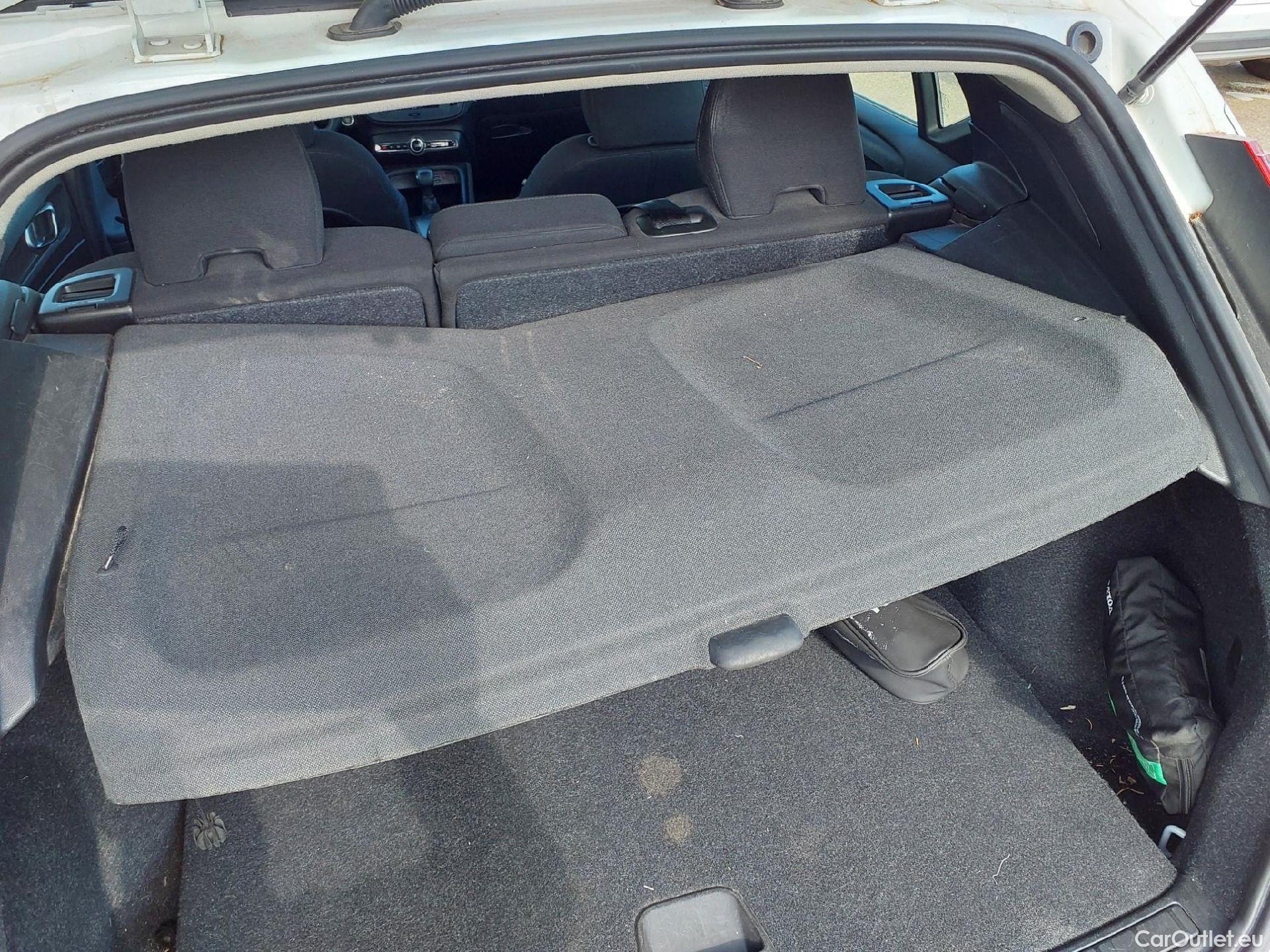  Volvo  XC 40 VOLVO XC40 1.5 T2 Momentum Core 130 CV #4