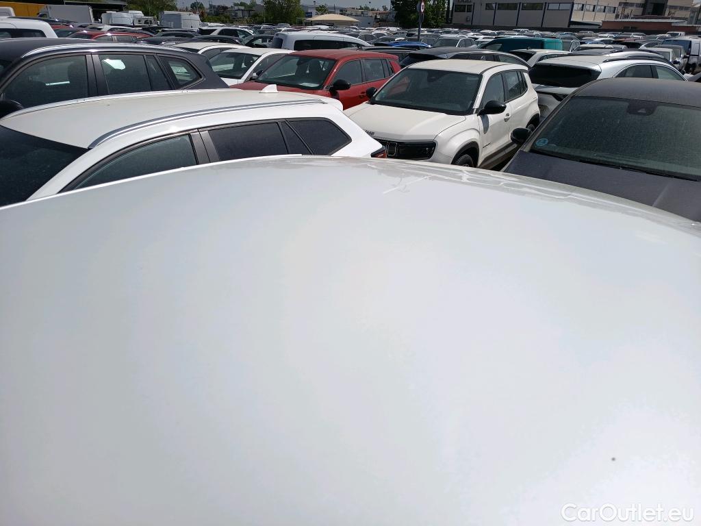  Peugeot  3008 PEUGEOT  / 2020 / 5P / todoterreno 1.5 BlueHDi 96kW (130CV) S&S Active Pack #3