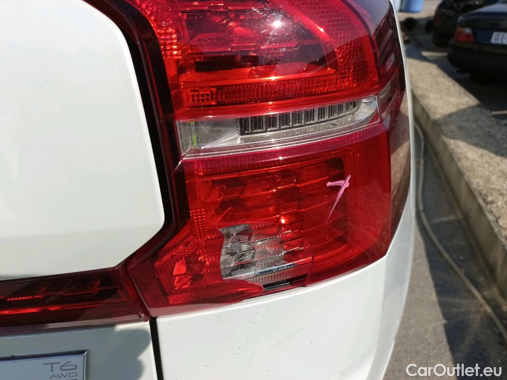  Volvo  XC60 VOLVO  / 2017 / 5P / todoterreno 2.0 T6 AWD Recharge Inscription Exp Auto #4