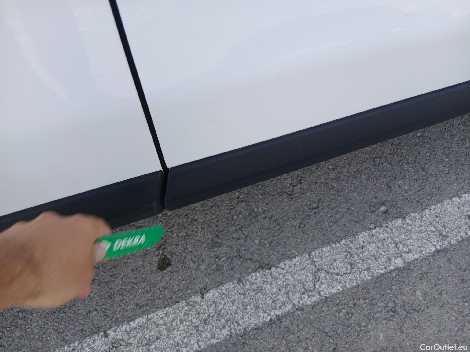  Opel  Vivaro OPEL  / 2019 / 4P / furgón 1.5 Diésel 88kW (120CV) M Std Select #29