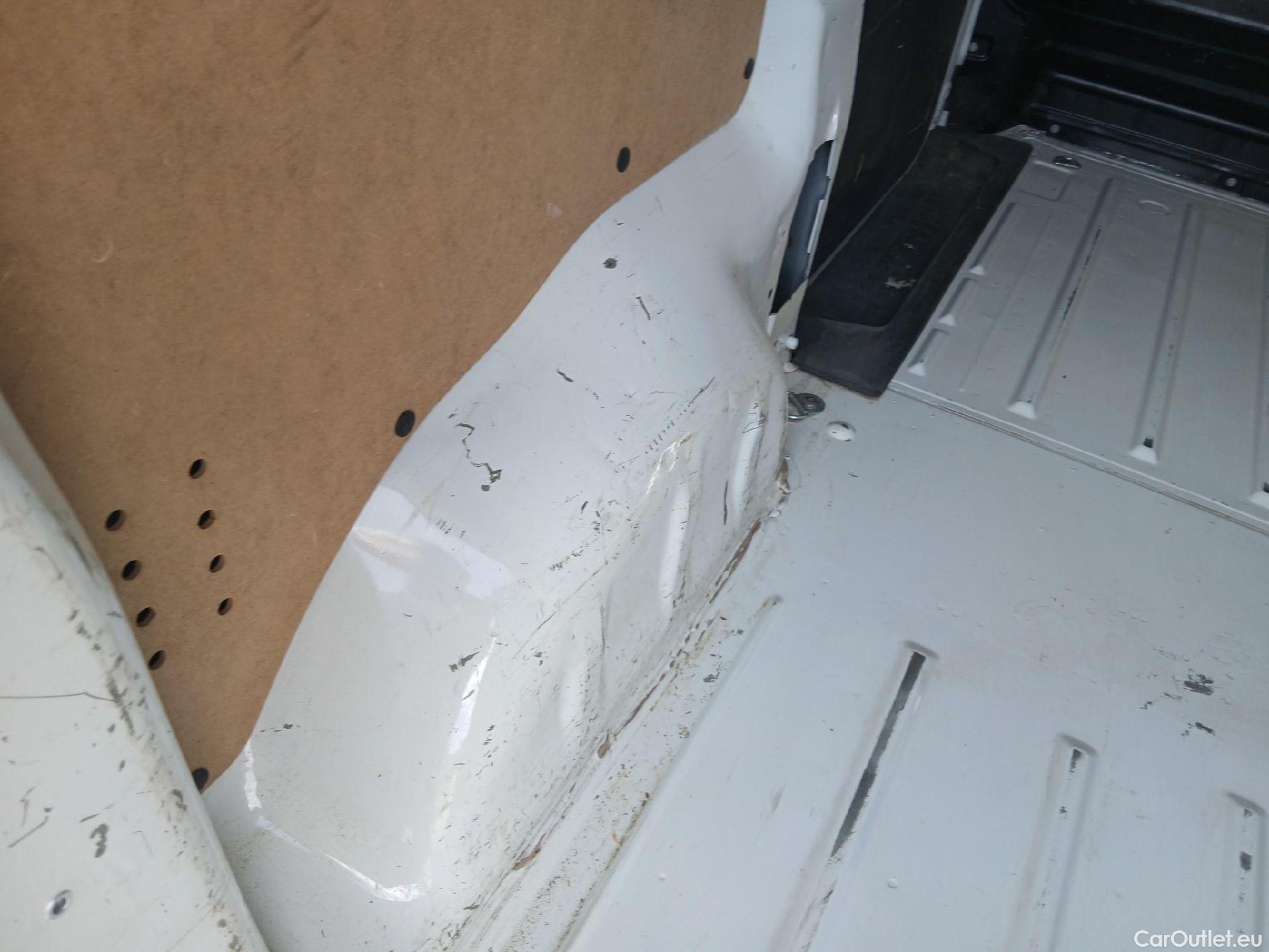  Opel  Vivaro OPEL  / 2019 / 4P / furgón 1.5 Diésel 88kW (120CV) M Std Select #33