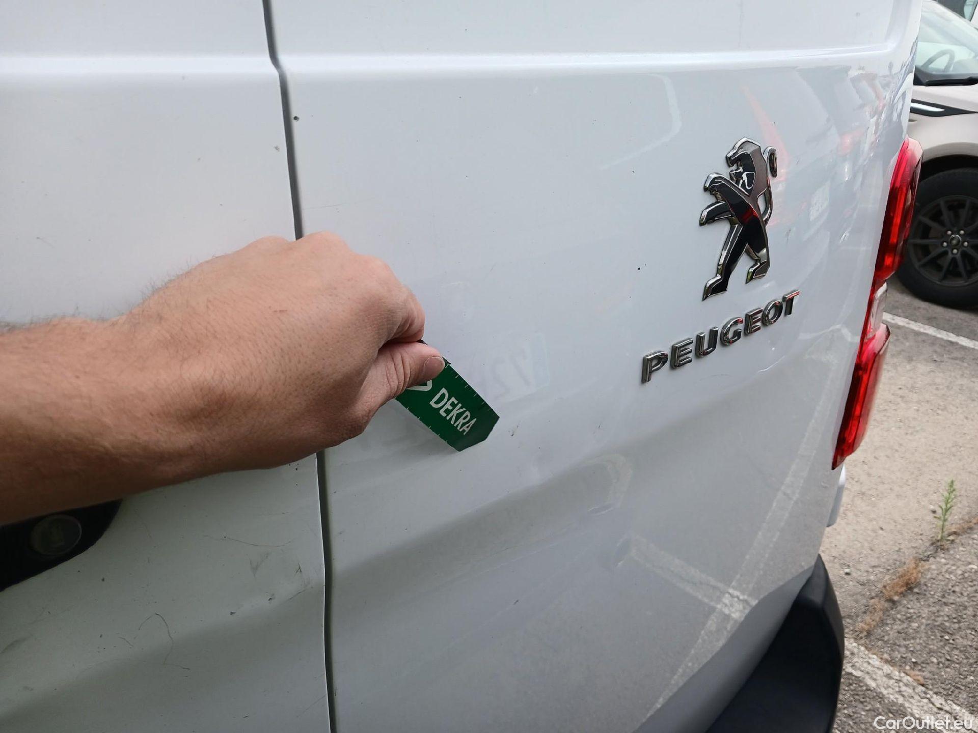  Peugeot  Expert PEUGEOT  / 2016 / 4P / furgón Furgón Pro 1.5 BlueHDi 120 Standard #18