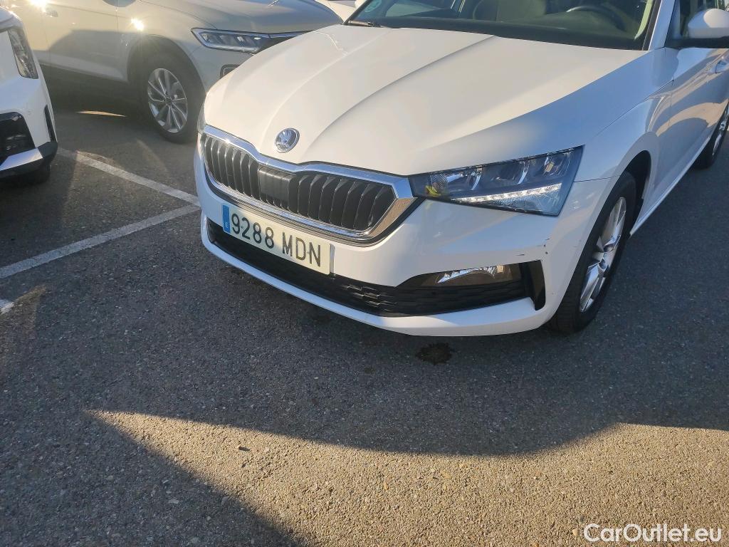 Skoda  Scala SKODA  / 2019 / 5P / berlina con portón 1.0 TSI 81KW (110 CV) Ambition #3
