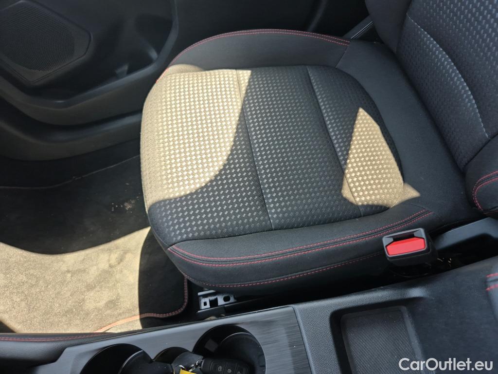  Ford  Kuga FORD  / 2019 / 5P / todoterreno ST-Line 2.5 Duratec FHEV 140kW 4x4 Auto #16