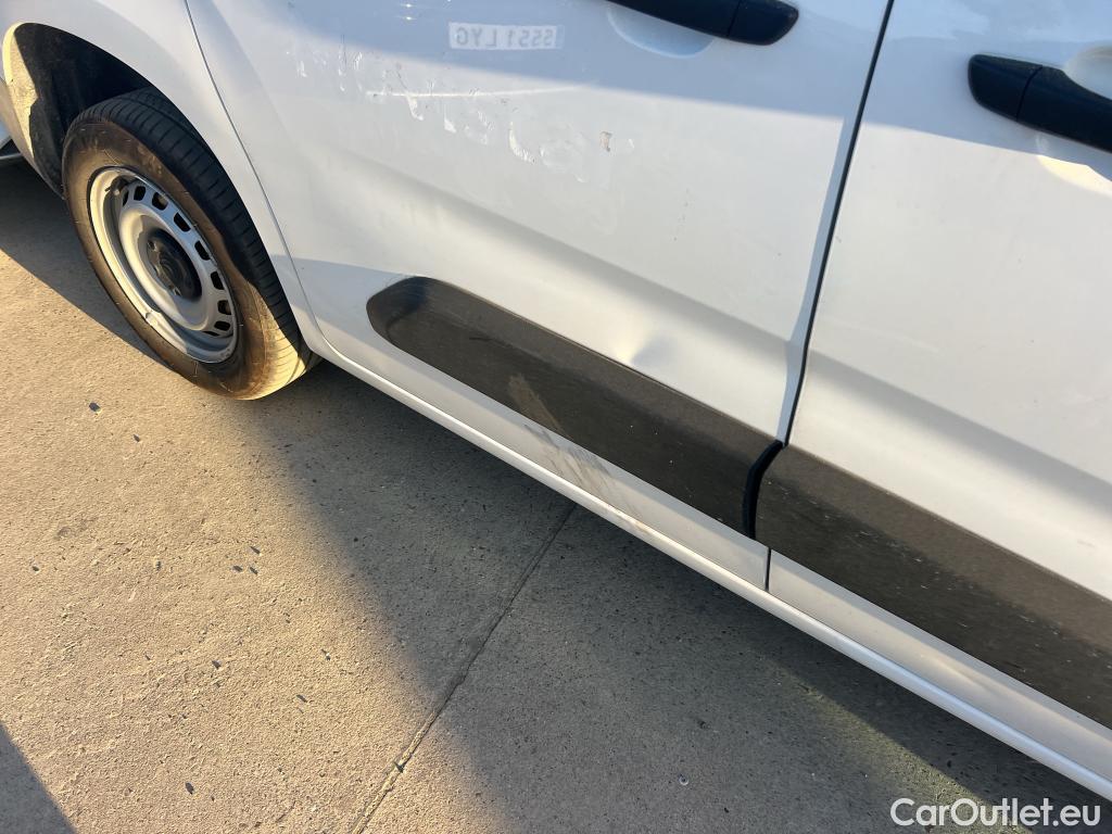  Citroen  Berlingo CITROEN  / 2018 / 4P / furgón derivado de turismo Talla M BlueHDi 100 CLUB #3