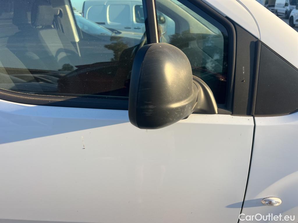  Citroen  Berlingo CITROEN  / 2018 / 4P / furgón derivado de turismo Talla M BlueHDi 100 CLUB #19
