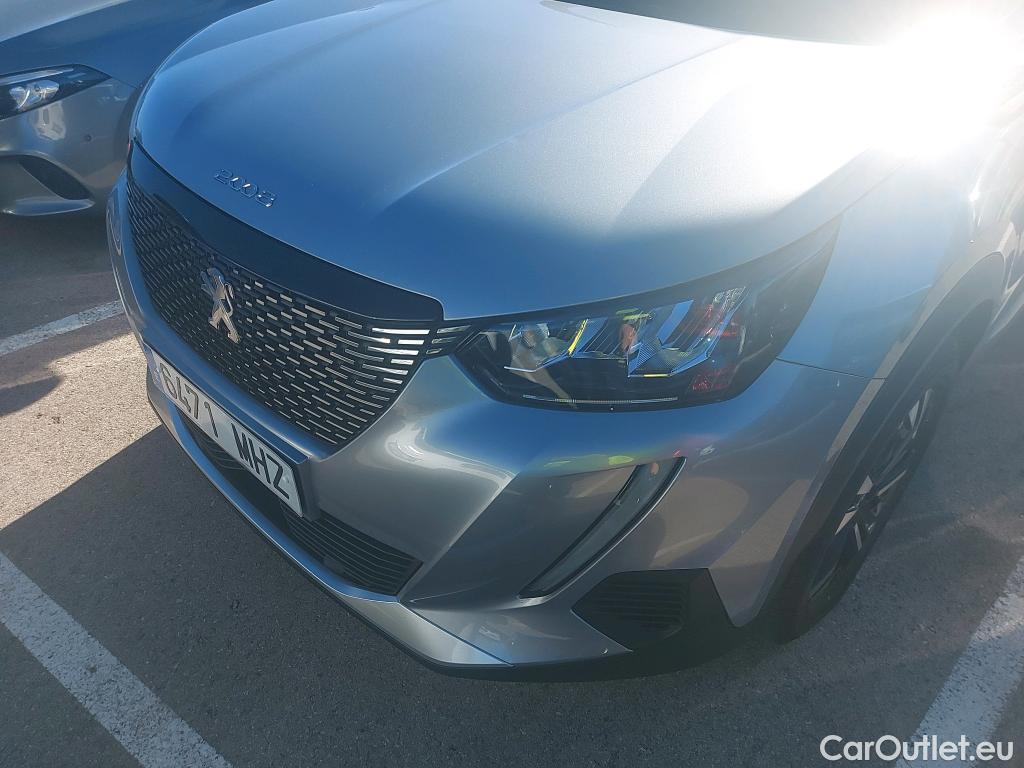  Peugeot  2008 PEUGEOT  / 2019 / 5P / todoterreno Allure BlueHDI 130 S&S EAT8 (Partners) #15