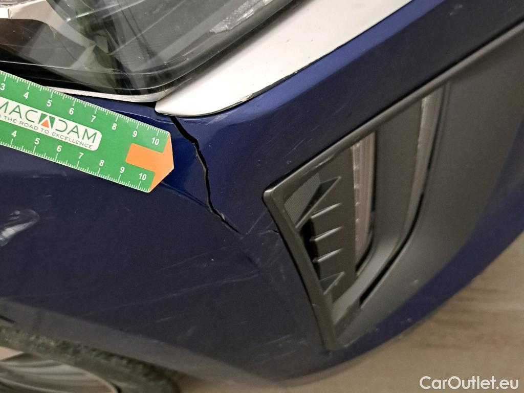  Hyundai   Ioniq HYUNDAI / 2019 / 5P / berlina con portón 1.6 GDI PHEV Klass DCT #2