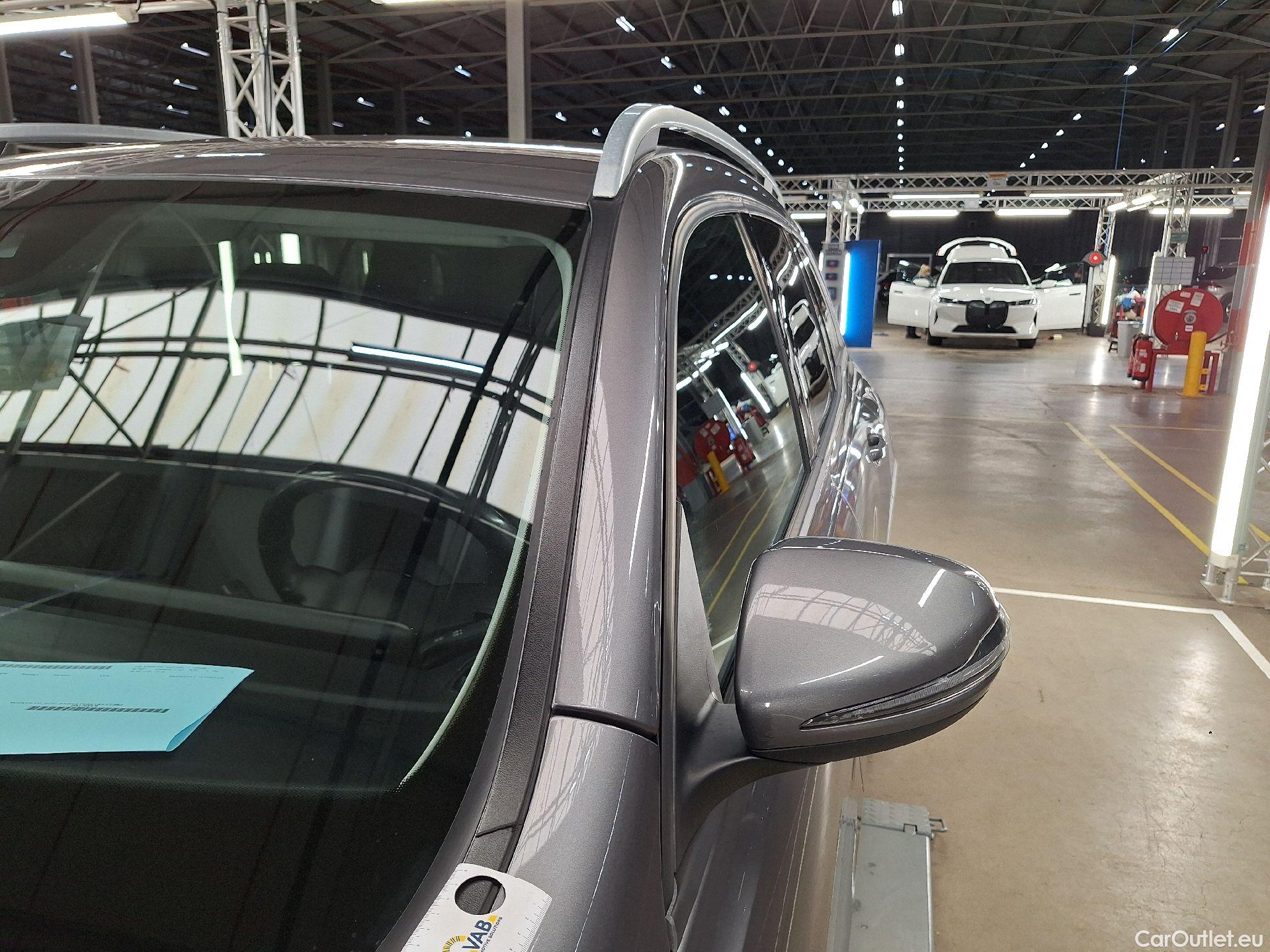  Mercedes  GLB Mercedes,  '19, Mercedes-Benz   180 Business Solution 5d #5
