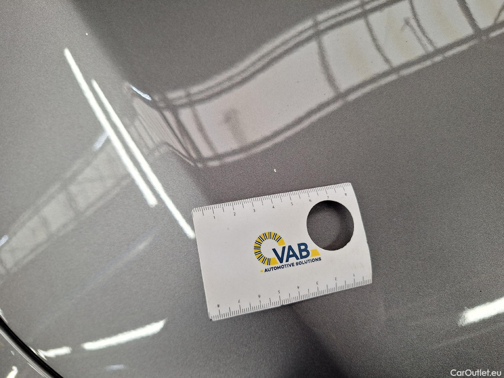  Mercedes  GLB Mercedes,  '19, Mercedes-Benz   180 Business Solution 5d #3