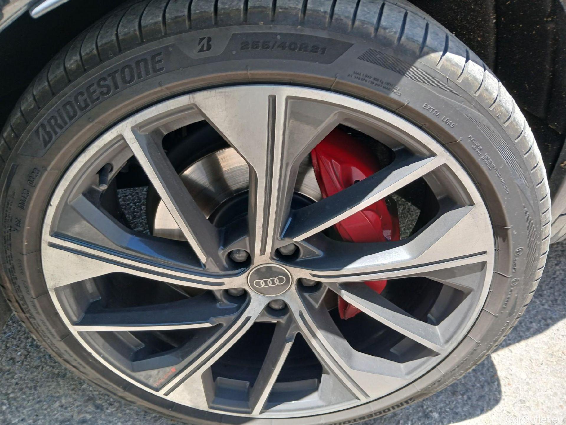 Audi  Q5 AUDI  / 2020 / 5P / todoterreno S Line 55 TFSI e quattro-ultra #16