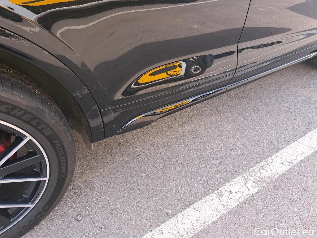  Audi  Q5 AUDI  SPORTBACK / 2020 / 5P / todoterreno Black line 40 TDI 150kW quattro-ultra #40