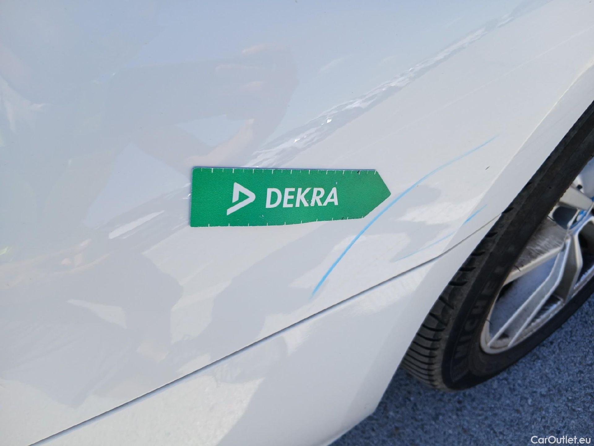  Bmw  Serie 3 BMW  330e xDrive Touring 290 CV #16