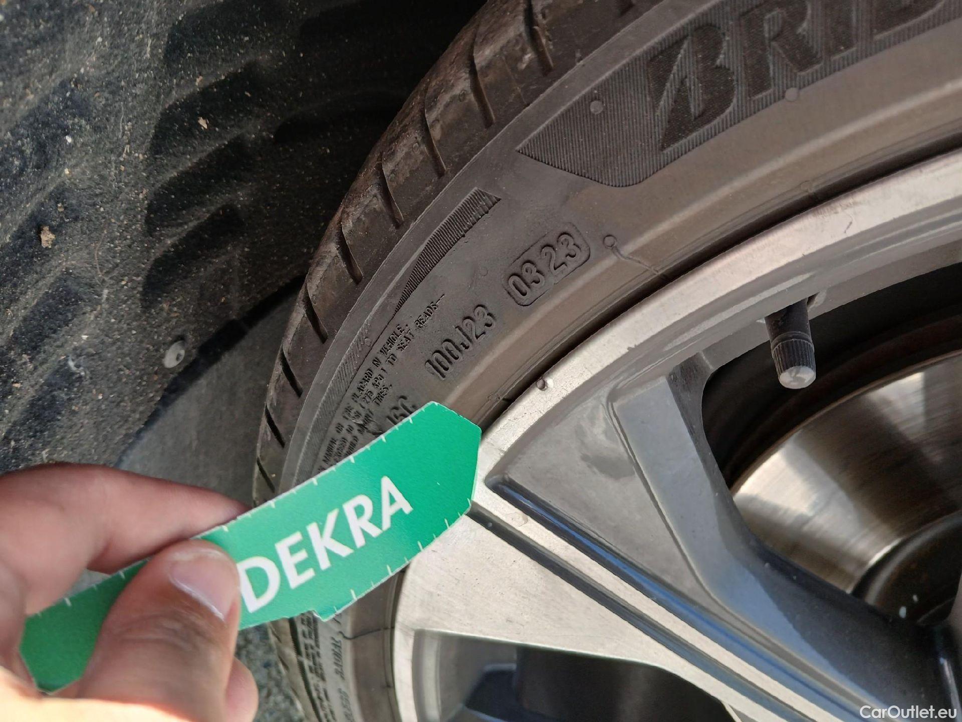  Audi  Q5 AUDI  / 2020 / 5P / todoterreno S Line 55 TFSI e quattro-ultra #15