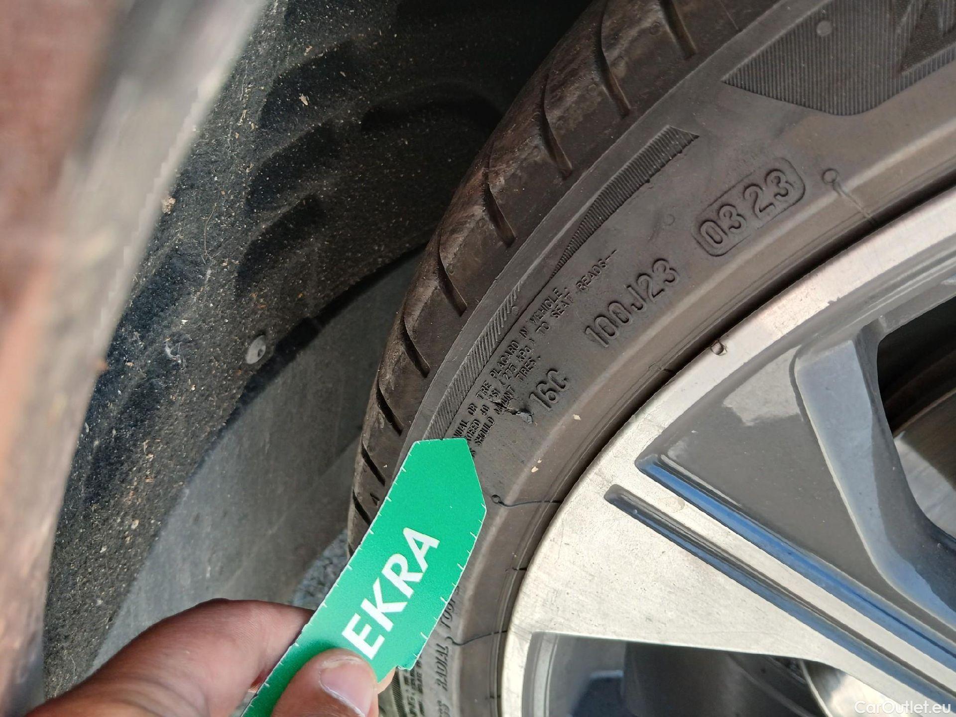  Audi  Q5 AUDI  / 2020 / 5P / todoterreno S Line 55 TFSI e quattro-ultra #18