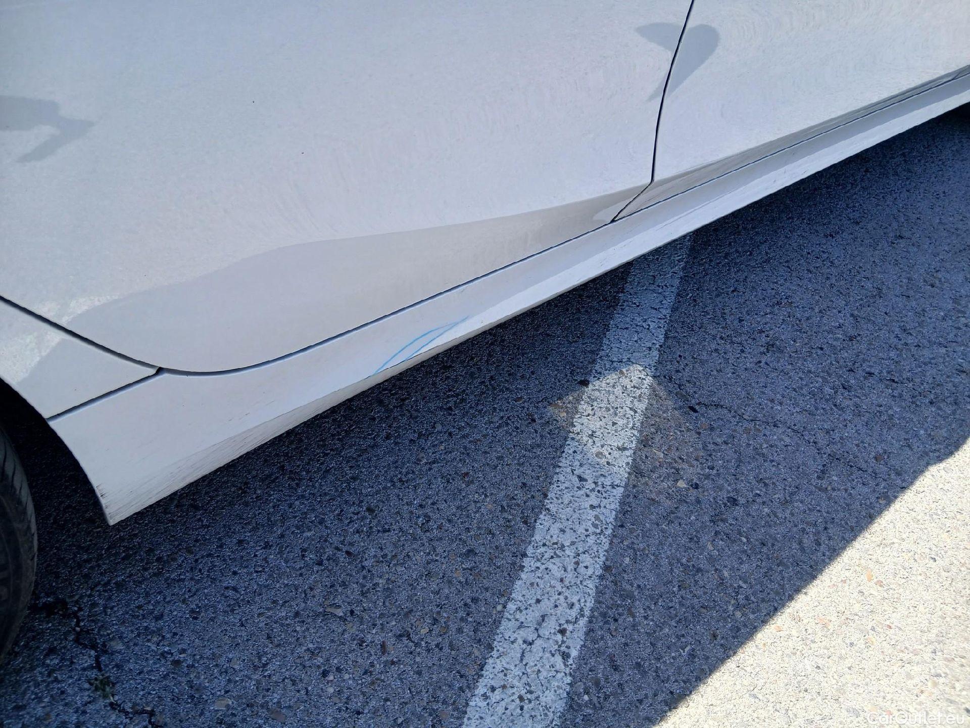  Bmw  Serie 3 BMW  330e xDrive Touring 290 CV #17