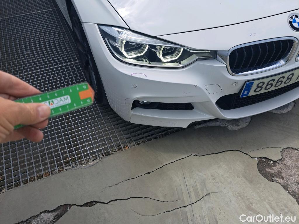  Bmw  Serie 3 BMW  4p 6G sedán 320dA #23