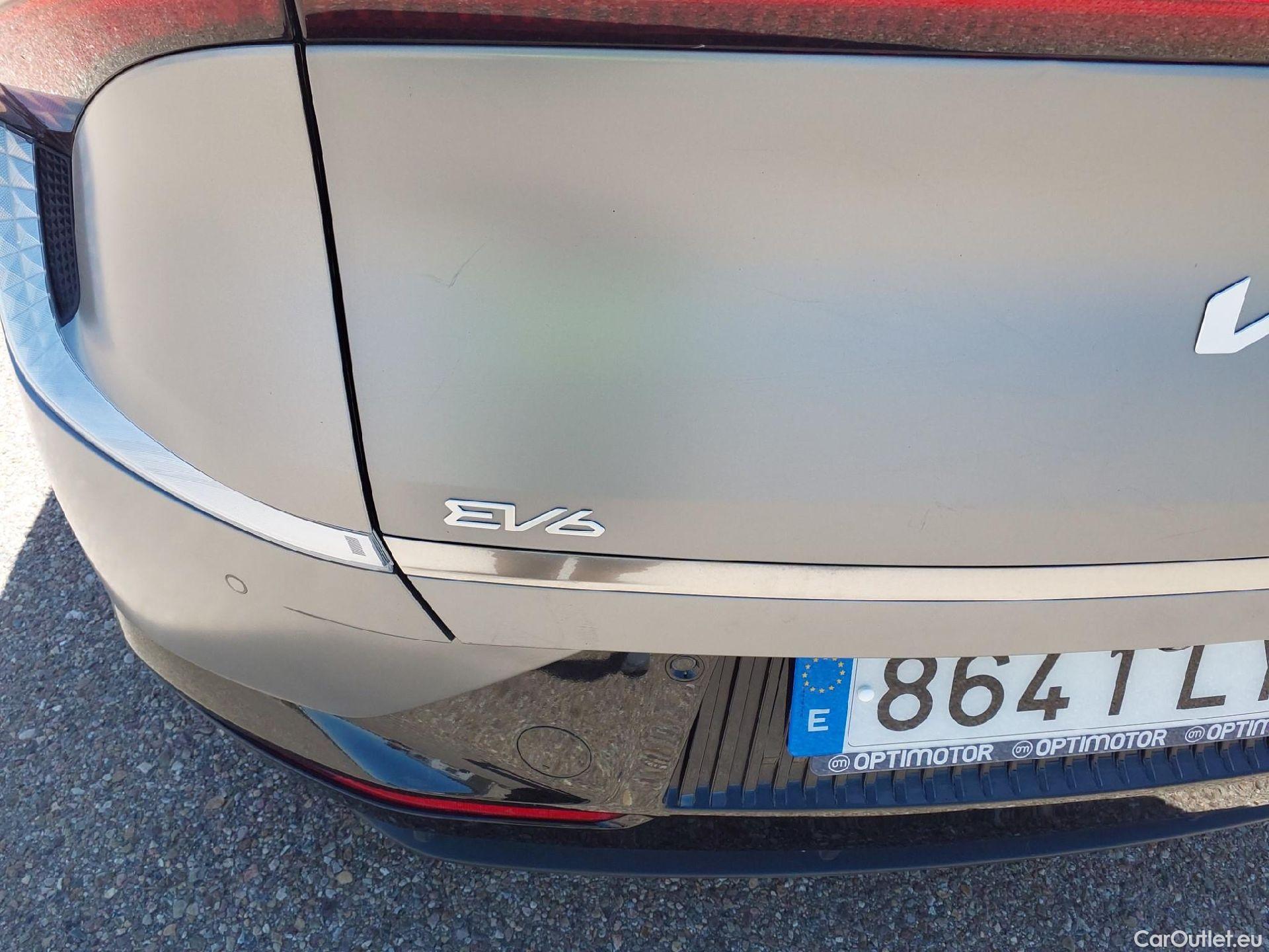  KIA  Ev6 KIA  / 2021 / 5P / todoterreno Air 58kWh 125kW RWD #33