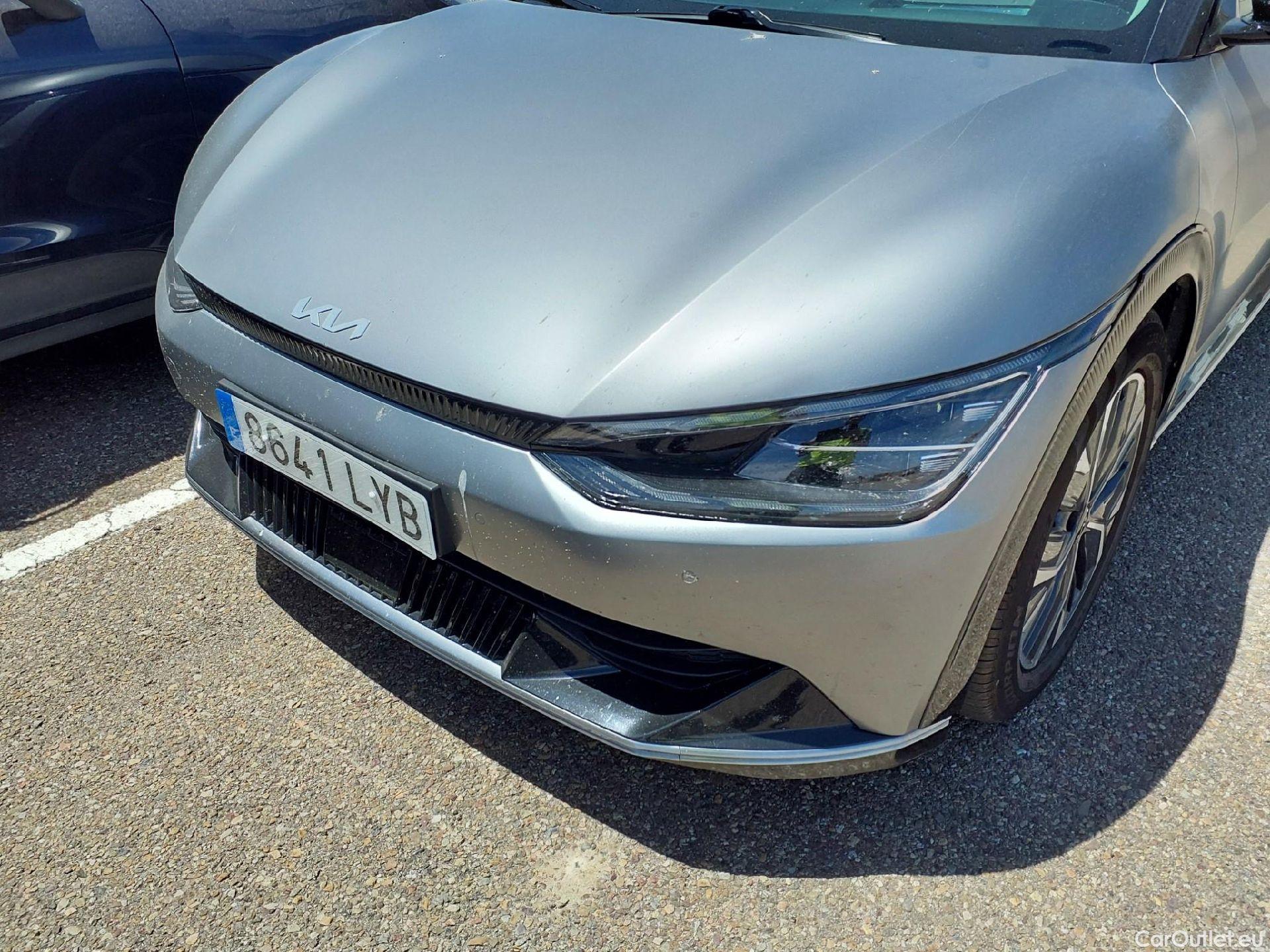  KIA  Ev6 KIA  / 2021 / 5P / todoterreno Air 58kWh 125kW RWD #43