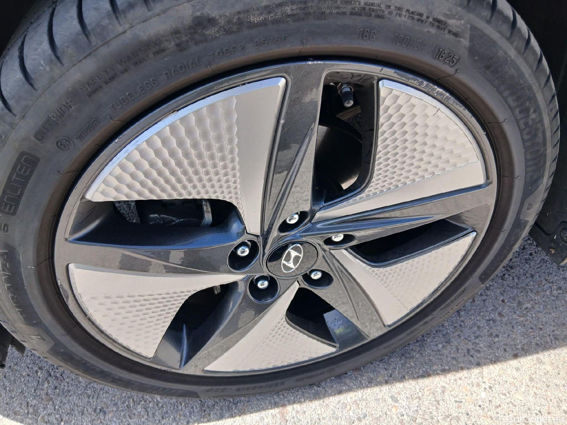  Hyundai   Ioniq HYUNDAI / 5P / 1.6 GDI HEV Tecno DCT 140 Cv #11
