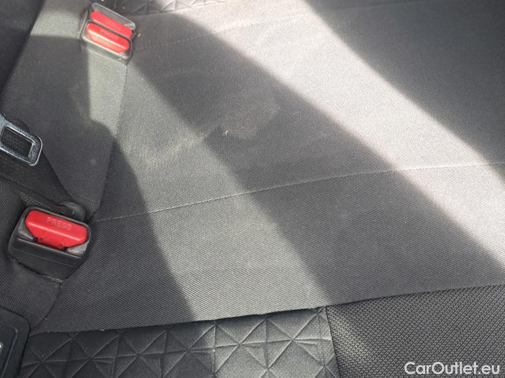  Toyota  C-HR TOYOTA  / 2019 / 5P / todoterreno 1.8 125H Advance #13