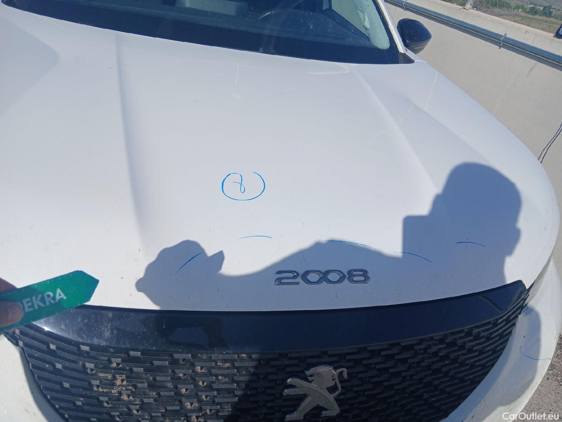  Peugeot  2008 PEUGEOT  / 2019 / 5P / todoterreno Active BlueHDI 81kW (110CV) #20