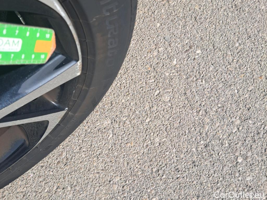  Toyota  C-HR TOYOTA  / 2019 / 5P / todoterreno 1.8 125H Advance #6