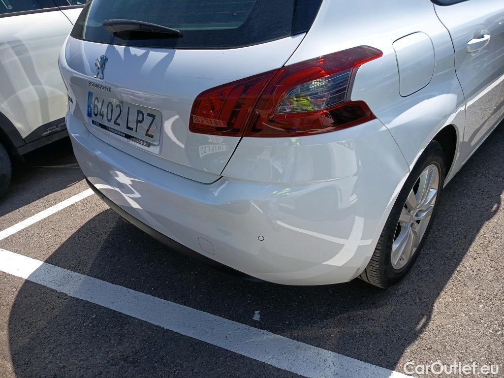  Peugeot  308 PEUGEOT  / 2017 / 5P / berlina con portón 5p Active Pack BlueHDi 130 S&S #15
