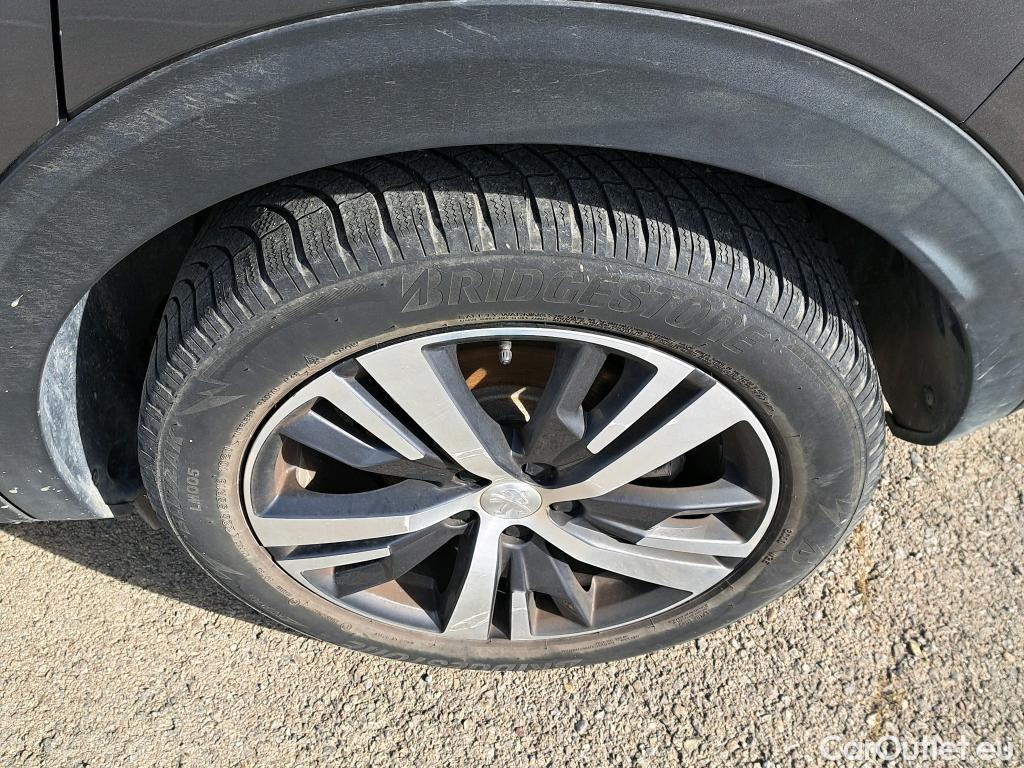  Peugeot  3008 Peugeot  / 5P / 1.5 BlueHDi 130 CV Allure EAT8 #9