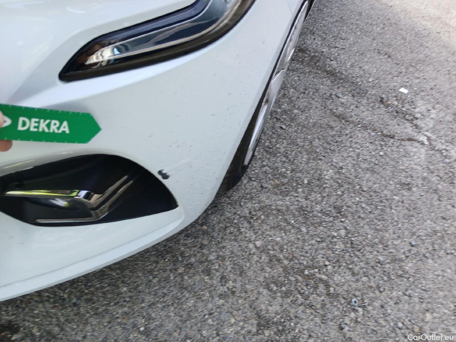  Renault  Clio RENAULT  / 2019 / 5P / berlina con portón Intens TCe 67 kW (91CV) (AC) #9