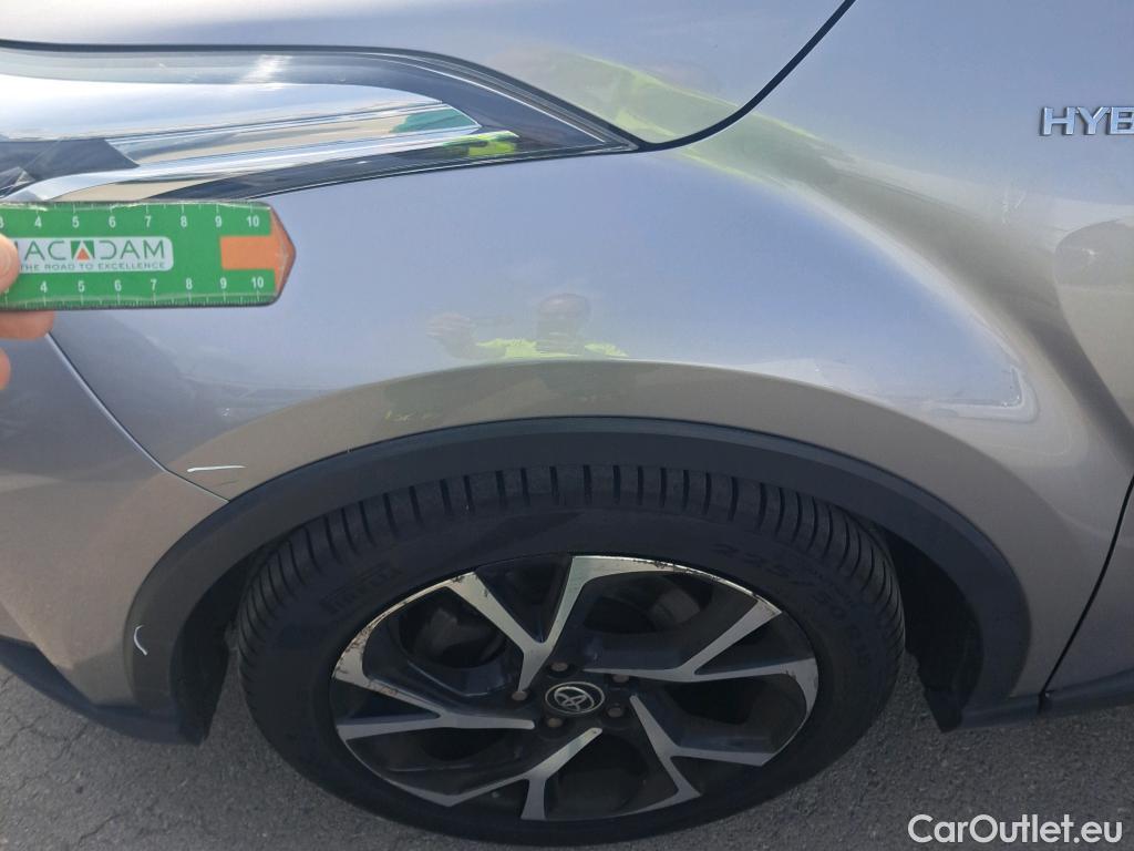  Toyota  C-HR TOYOTA  / 2019 / 5P / todoterreno 1.8 125H Advance #28
