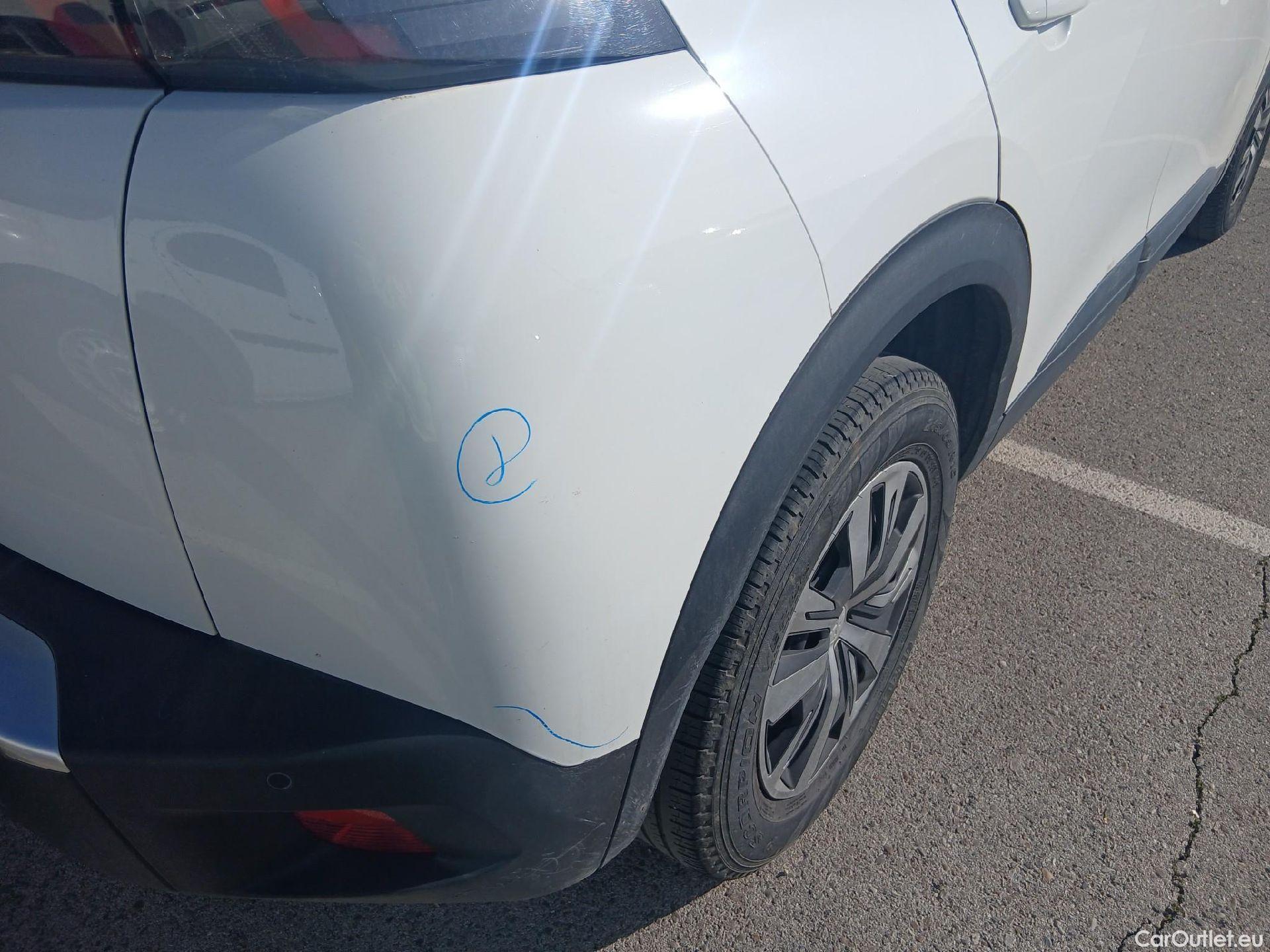  Peugeot  2008 PEUGEOT  / 2019 / 5P / todoterreno Active BlueHDI 81kW (110CV) #34